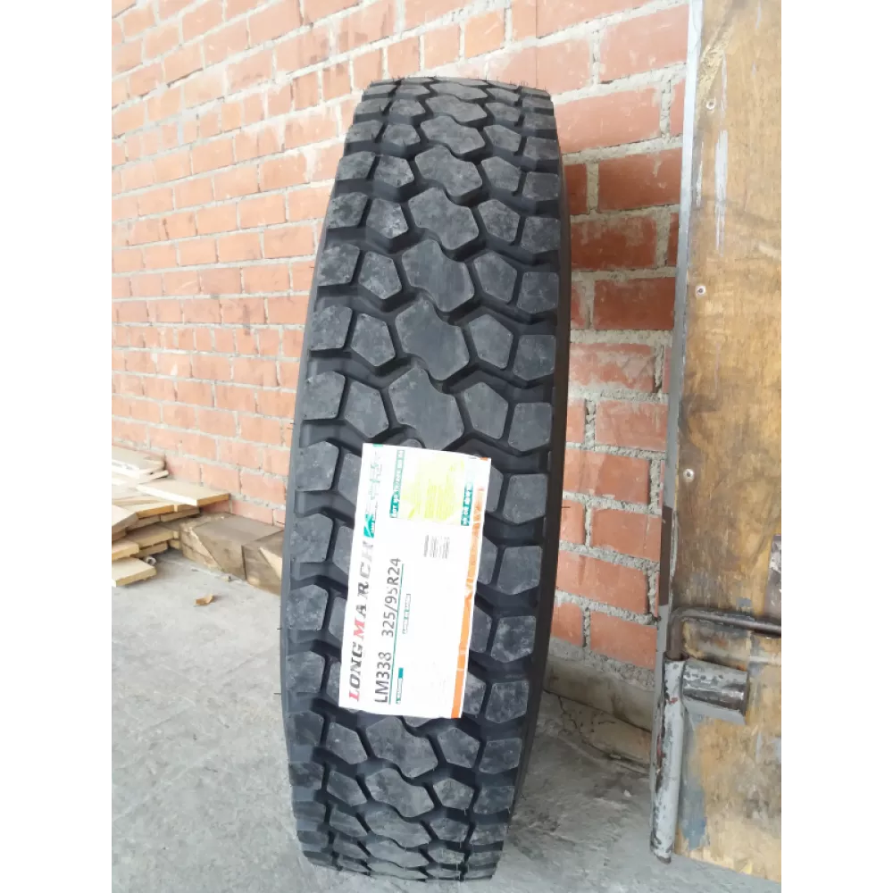 Грузовая шина 325/95 R24 Long March LM-338 22PR в Нижней Тавде